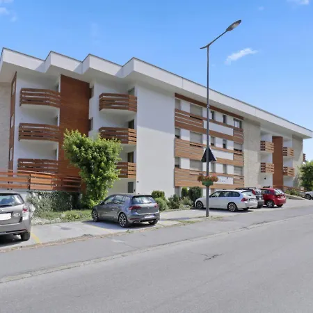 Renove Avec Vue Imprenable Sur Les Alpes *