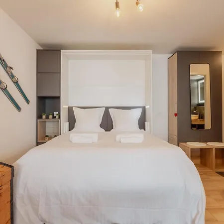 Renove Avec Vue Imprenable Sur Les Alpes Lägenhet *