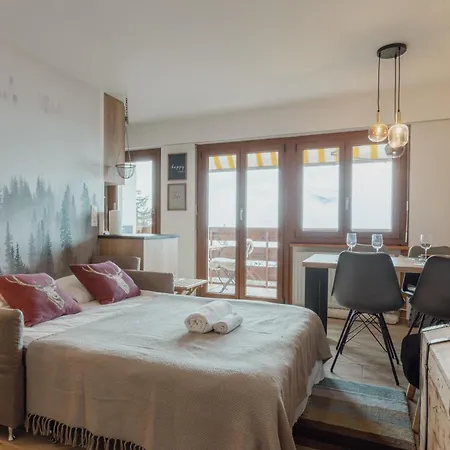 Renove Avec Vue Imprenable Sur Les Alpes