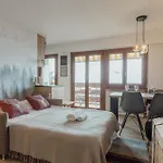 Renove Avec Vue Imprenable Sur Les Alpes
