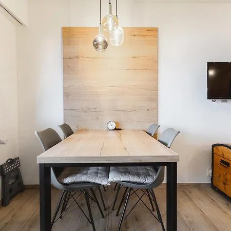 Rénové Avec Vue Imprenable Sur Les Alpes